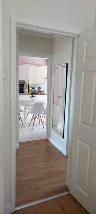 Bellevue Bungalow - Comfortable Home With Amazing Views Belfast Buitenkant foto